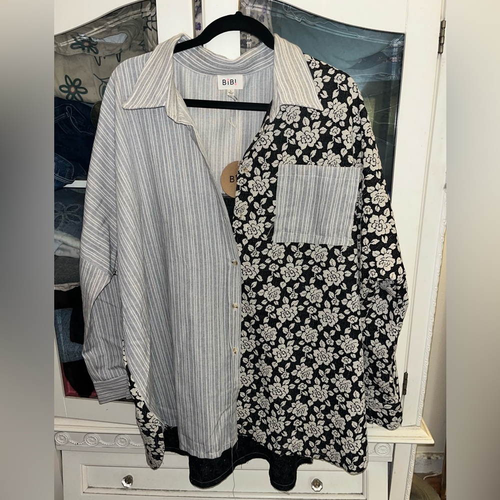 BIBI NWT size Large (oversized) mixed media BiBi Black & White Button-Down Shirt
